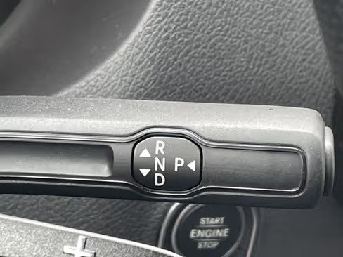 صورة السيارة