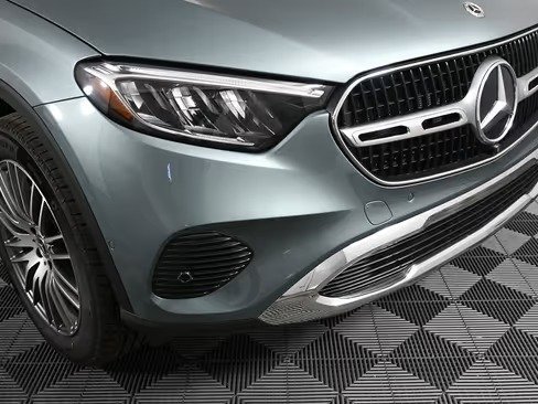 صورة السيارة