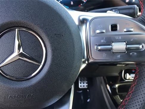 صورة السيارة