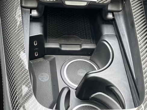 صورة السيارة