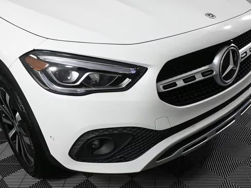 صورة السيارة