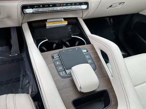 صورة السيارة