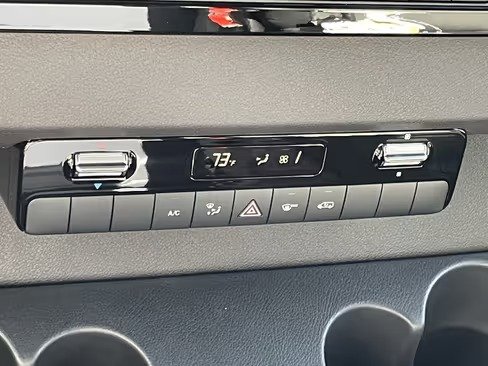 صورة السيارة