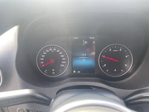 صورة السيارة