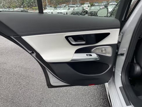 صورة السيارة