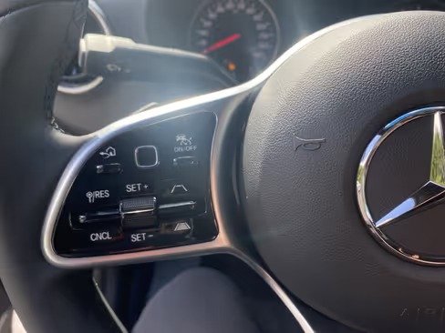 صورة السيارة