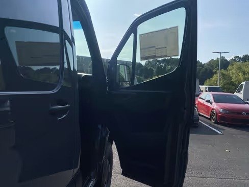 صورة السيارة