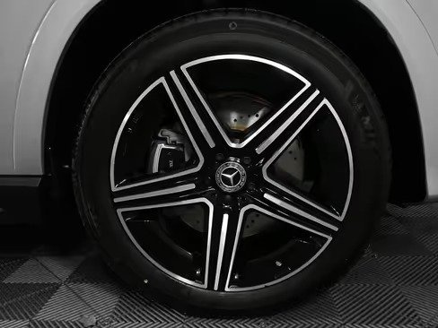 صورة السيارة