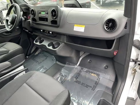 صورة السيارة