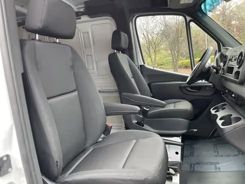 صورة السيارة