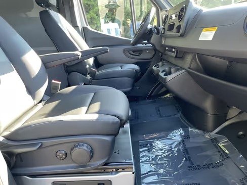 صورة السيارة