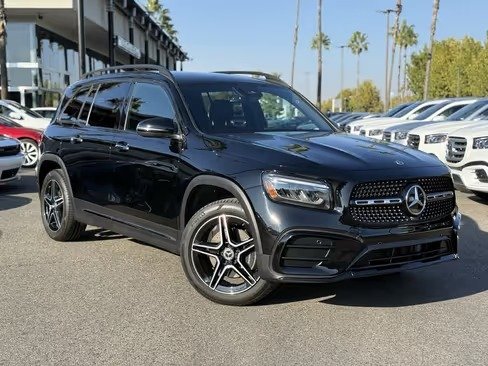 صورة السيارة