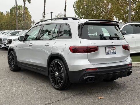 صورة السيارة