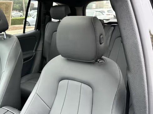 صورة السيارة