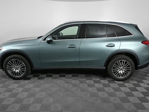 صورة السيارة