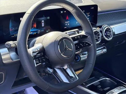 صورة السيارة