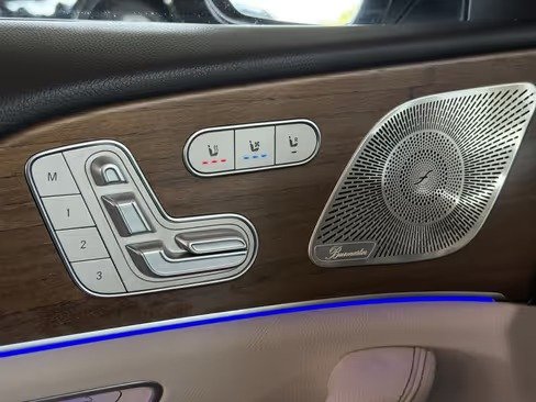 صورة السيارة