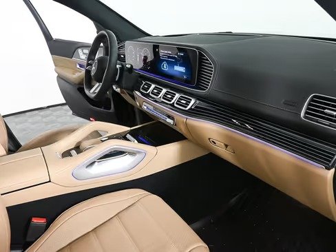 صورة السيارة