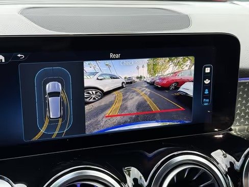 صورة السيارة