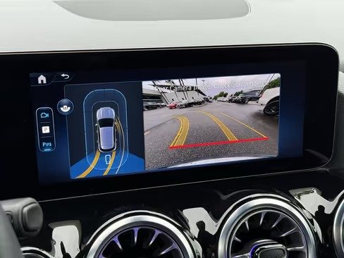 صورة السيارة