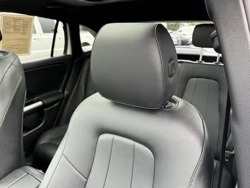 صورة السيارة