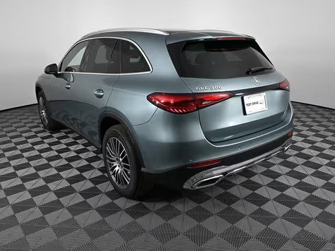 صورة السيارة