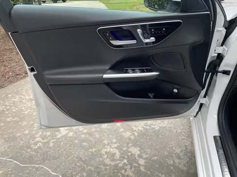 صورة السيارة