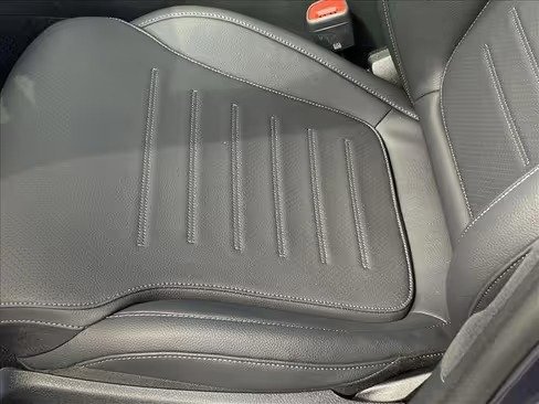 صورة السيارة