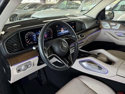 صورة السيارة