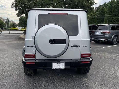 صورة السيارة