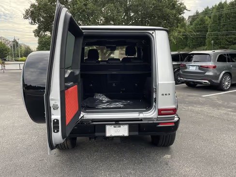 صورة السيارة