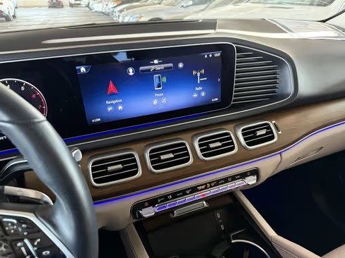 صورة السيارة