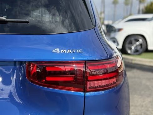 صورة السيارة