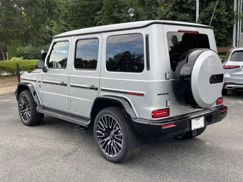 صورة السيارة