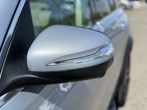 صورة السيارة