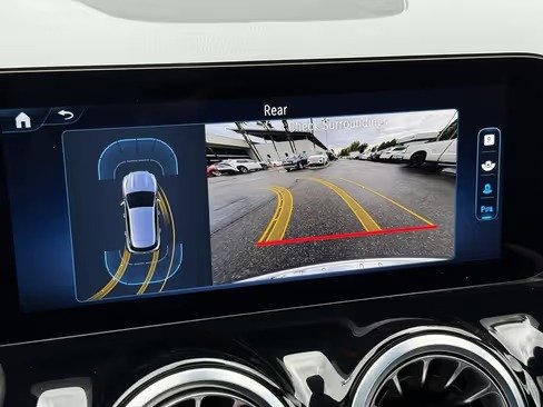 صورة السيارة