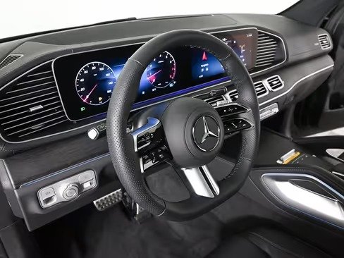 صورة السيارة