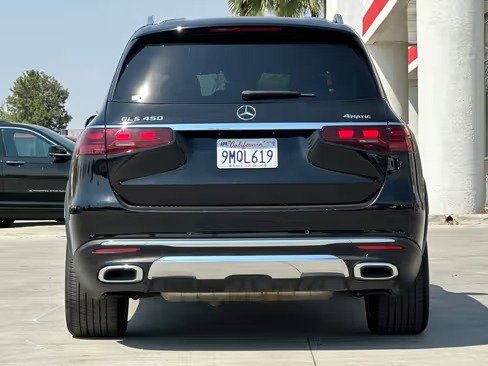 صورة السيارة