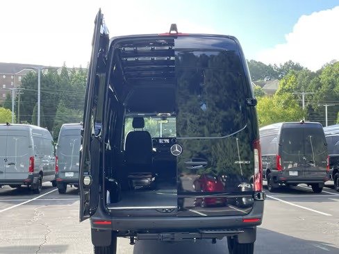 صورة السيارة