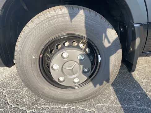 صورة السيارة