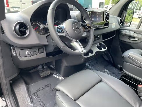 صورة السيارة