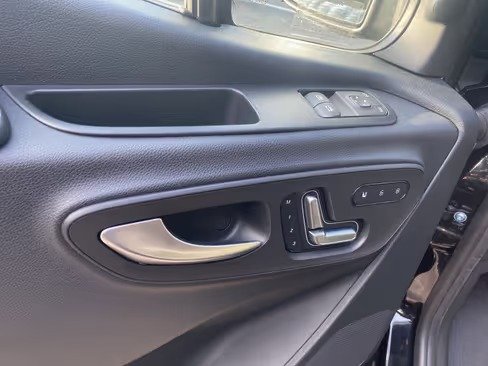 صورة السيارة