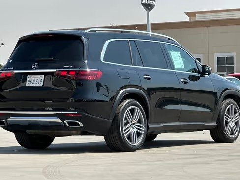 صورة السيارة