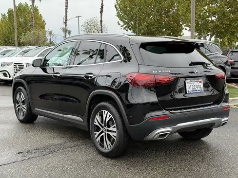 صورة السيارة