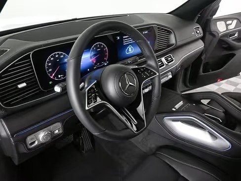 صورة السيارة