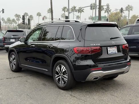 صورة السيارة