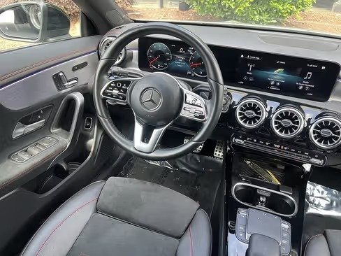 صورة السيارة