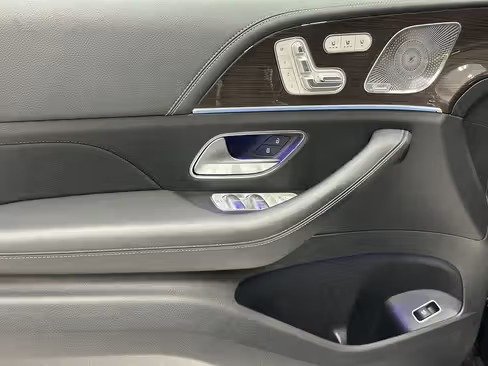 صورة السيارة