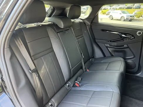 صورة السيارة