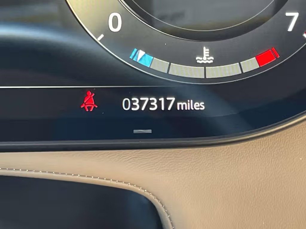 صورة السيارة